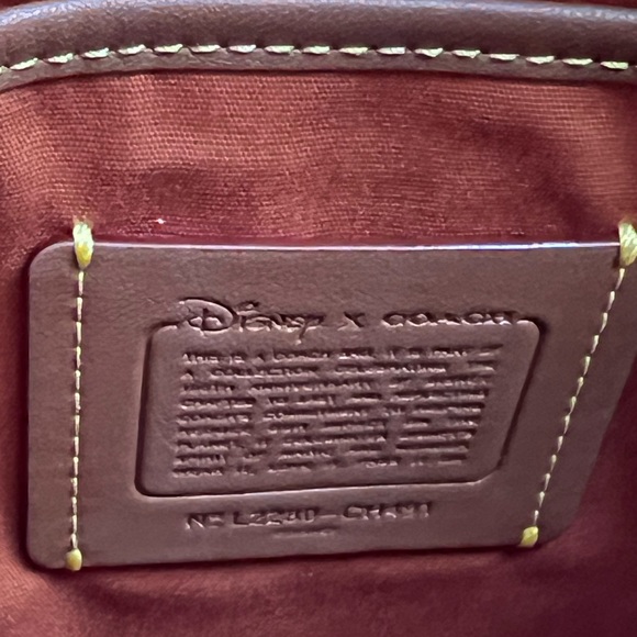 CH491 - Disney X Coach Kitt Messenger Crossbody in Signature Textile Jacquard - Picture 10 of 12